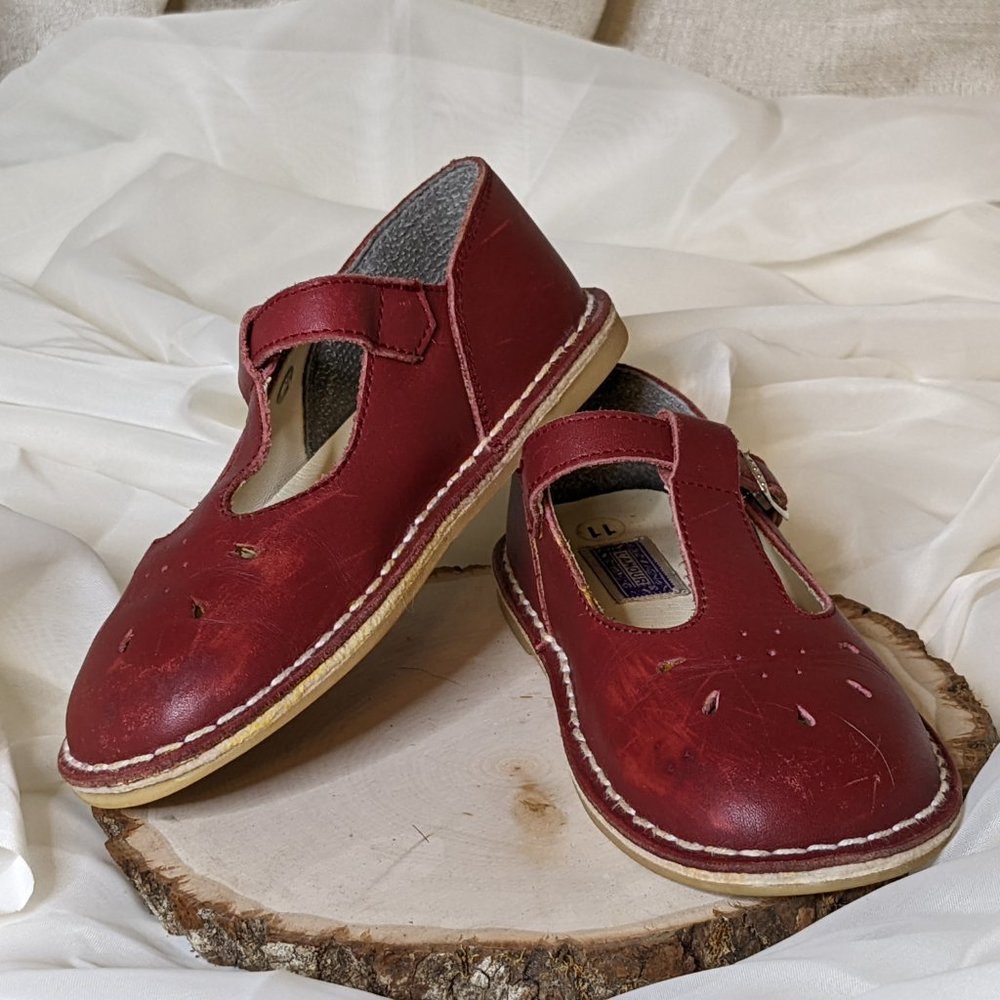 L'Amour Vintage Appleseed Maryjane Size 11